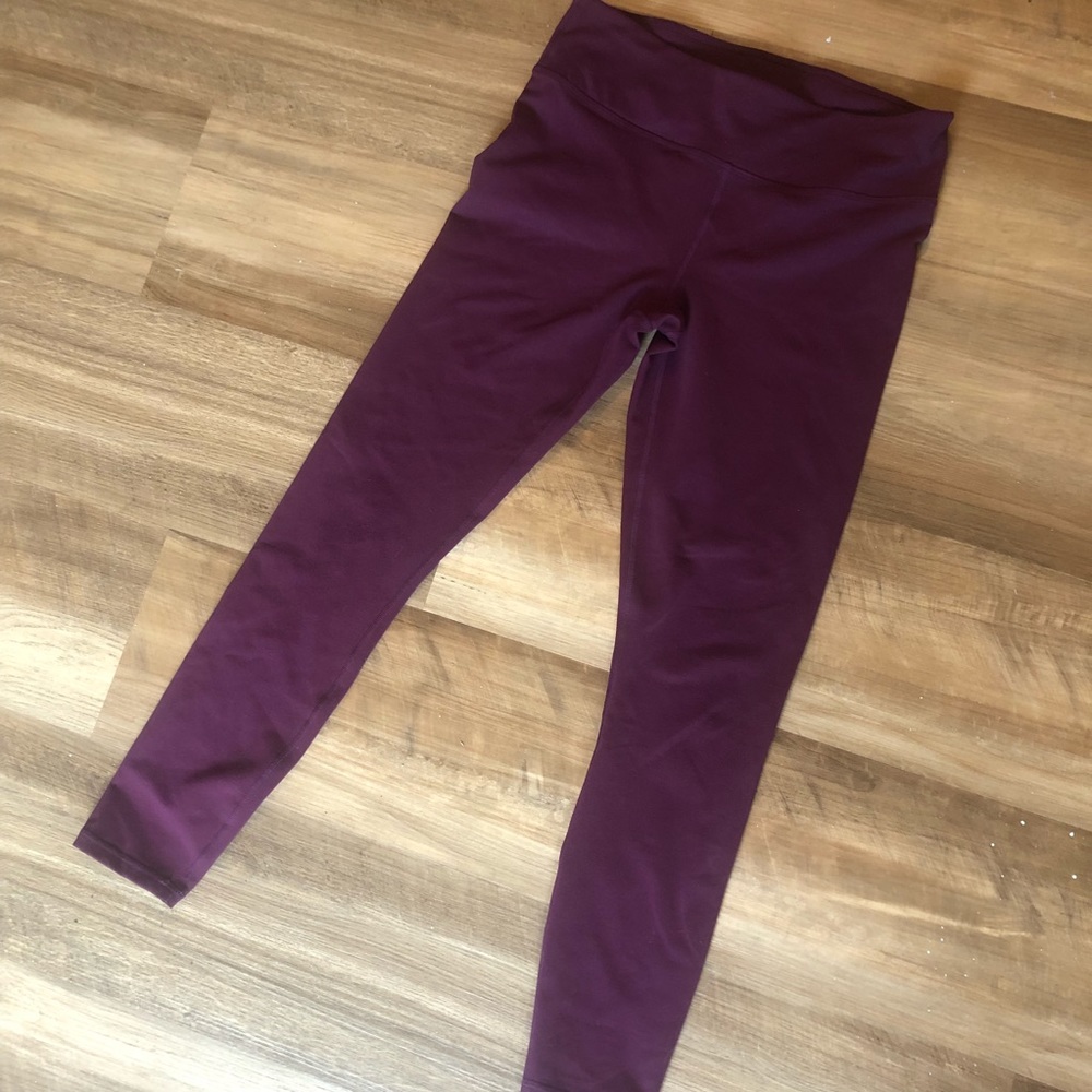 Fabletics power hold leggings. Size S.